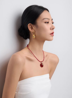 盐岛平安如意红玛瑙大挂坠长项链毛衣链高级感轻奢本命年红色叠戴