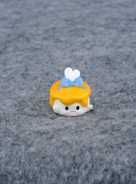 可爱蛋糕小猪鸡桌面摆件办公室工位电脑解压装饰品送朋友闺蜜礼物