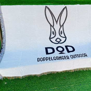 DOD thickened rabbit ສີດໍາແລະສີຂາວ casual blanket camping decorative blanket tent rug sofa outdoor decorative blanket