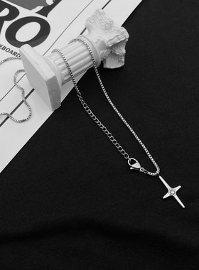 简约钛钢小十字架项链