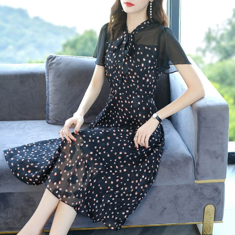  爱朴女装大码女装