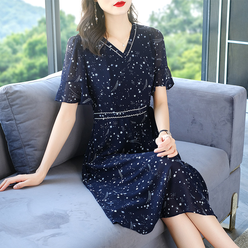  爱朴女装大码女装