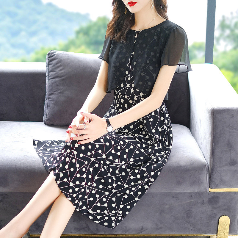  爱朴女装大码女装