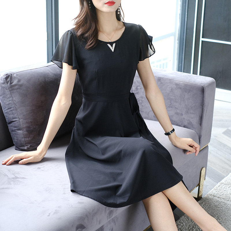  爱朴女装大码女装