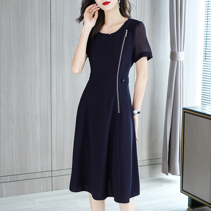  爱朴女装大码女装