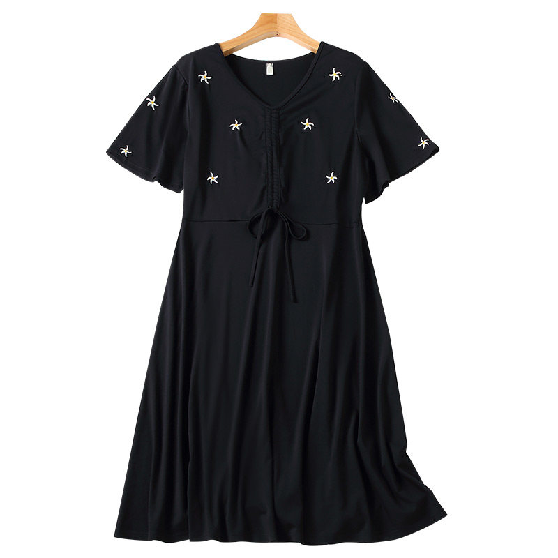  爱朴女装大码女装