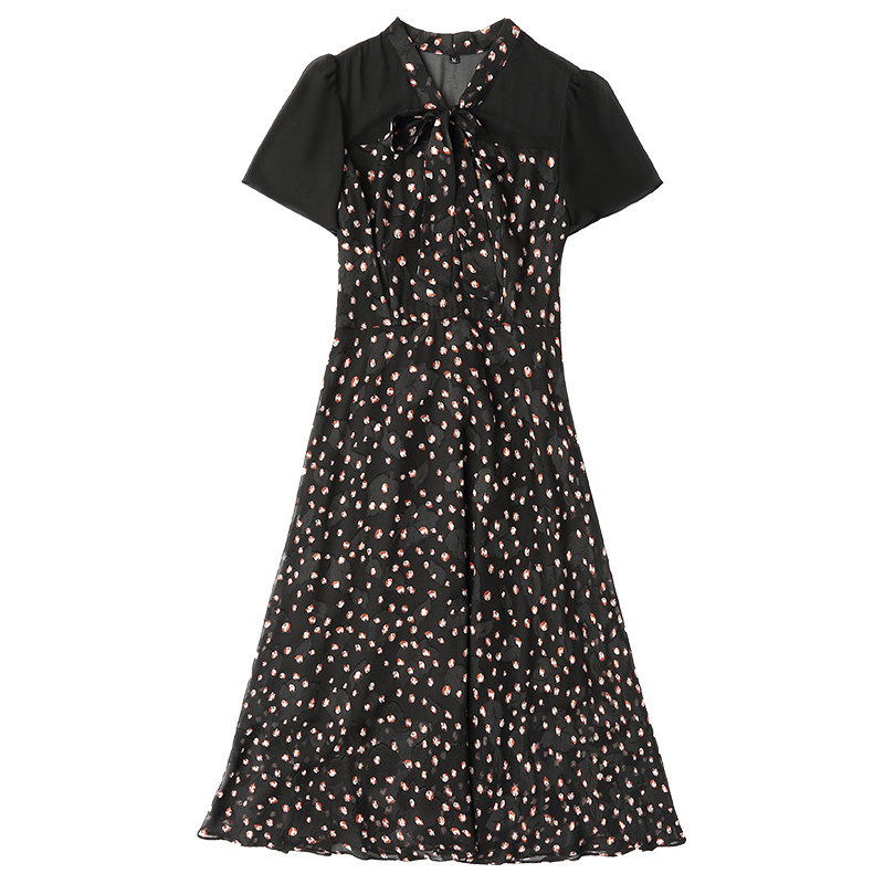  爱朴女装大码女装