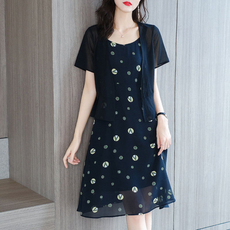  爱朴女装大码女装