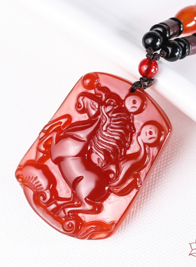 天然红玉髓玛瑙马上有钱吊坠生肖马玉石挂件男女如意马玉佩项链