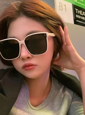 时尚白色框墨镜女款高级感显脸小