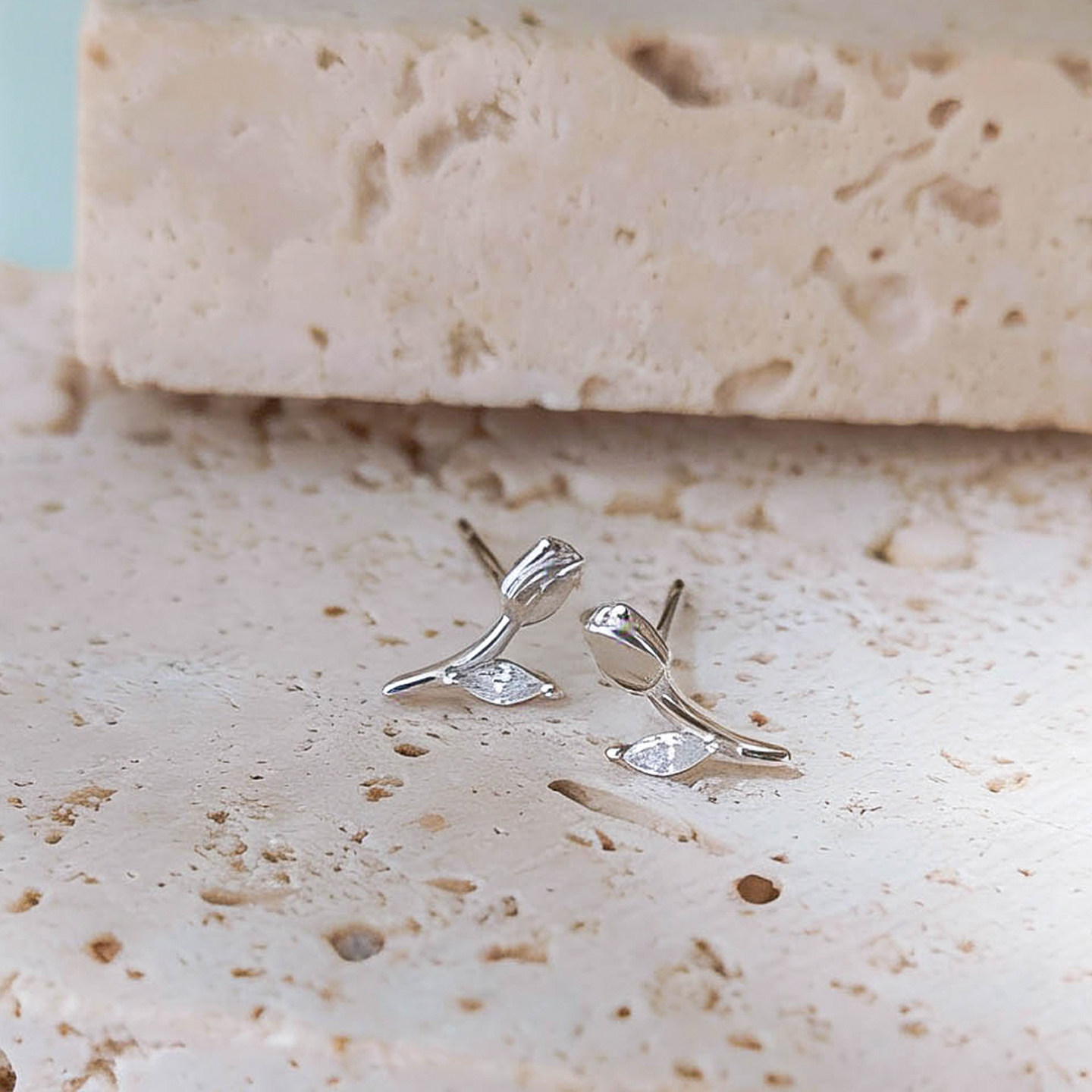 通体纯银花朵耳钉银色简约小清新日常耳钉精致百搭925银耳饰高级,淘宝优惠券,粉丝福利购,淘宝优惠卷