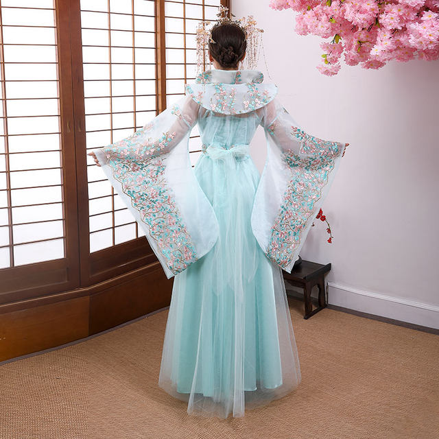 Original summer improved fairy-like and elegant ancient Hanfu