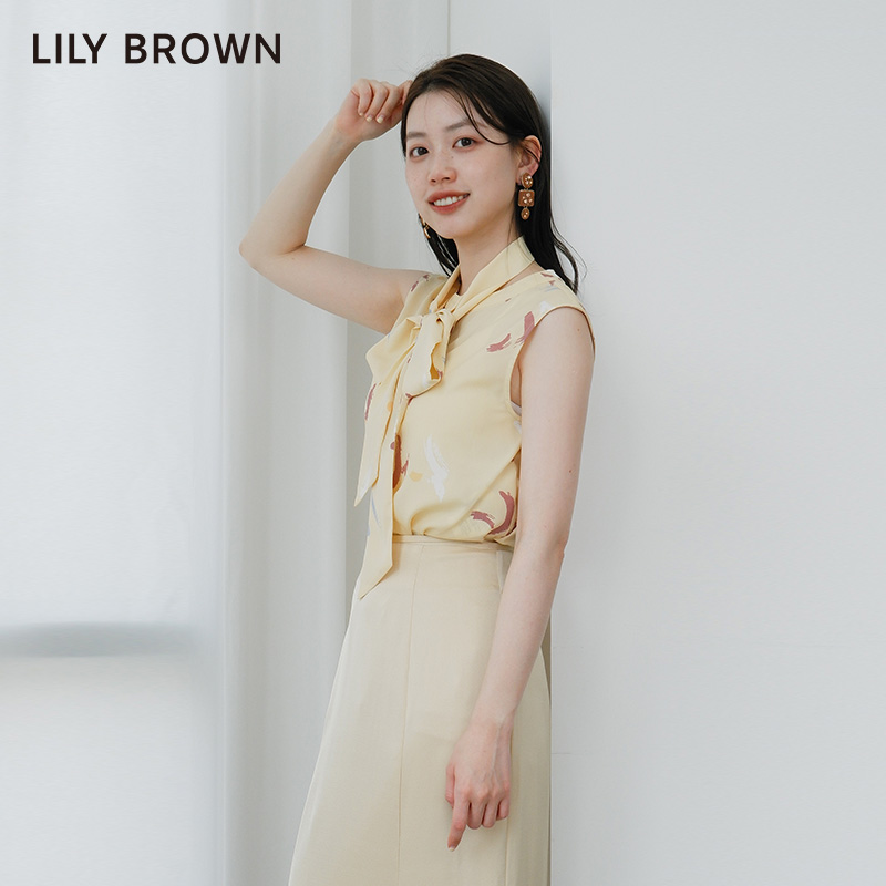 LILY BROWN春夏甜美少女印花蝴蝶结领无袖衬衫上衣LWFB211169-图0