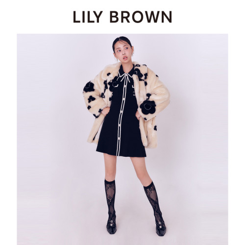 LILY BROWN秋冬款MARY QUANT时髦翻领仿皮草外套LWFC255029 - 图2