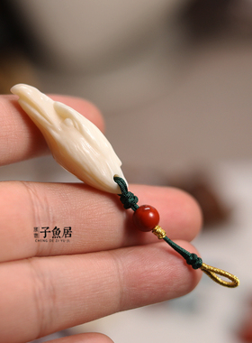 天然雕刻骆驼骨鹰头挂坠菩提子