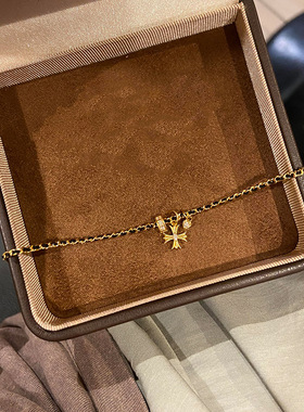 小红书爆款手工编织红绳十字架吊坠手链时尚高级百搭手链一件代发