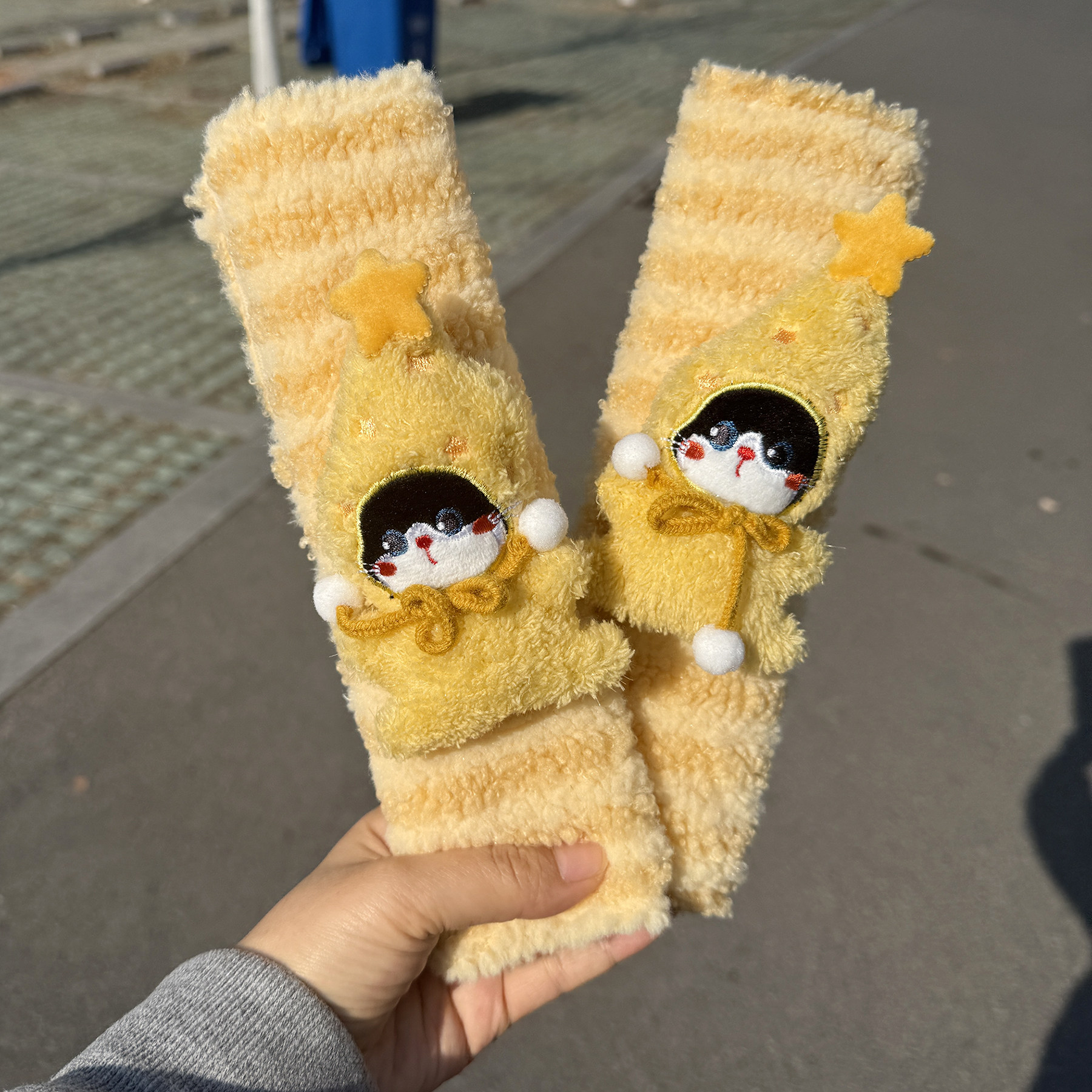 可爱毛绒卡通安全带护肩套高级感小猫星星人防磨衣服儿童宝宝防勒,淘宝优惠券,粉丝福利购,淘宝优惠卷