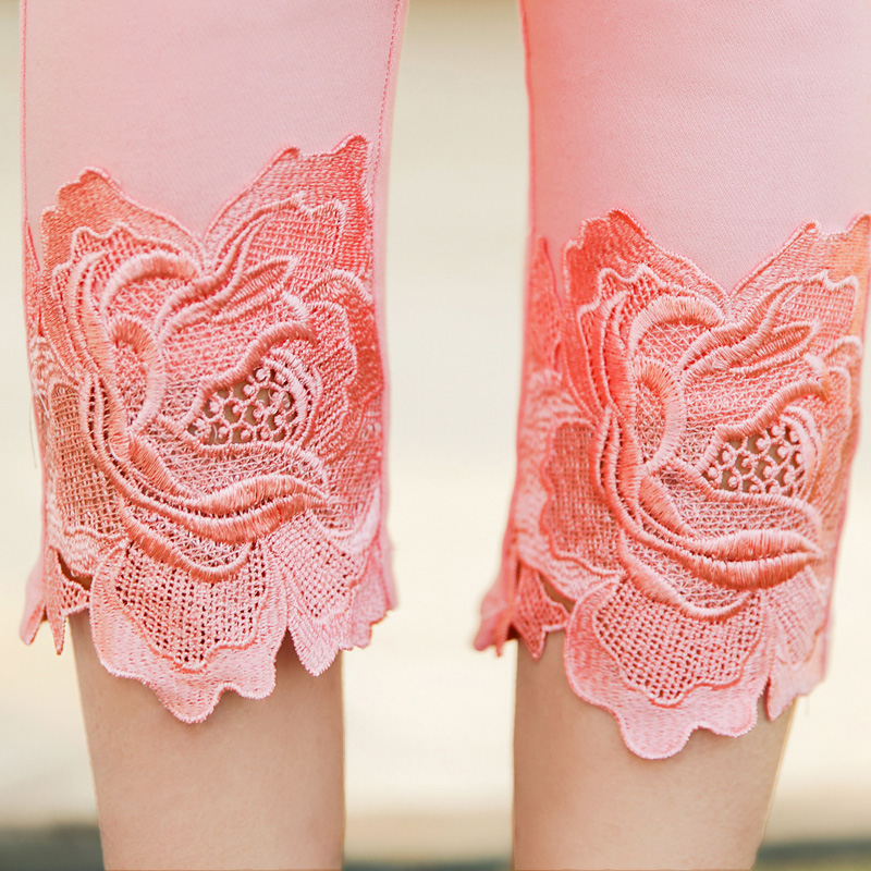 新款七分裤夏刺绣花边外穿打底裤 罗塔依曼打底裤