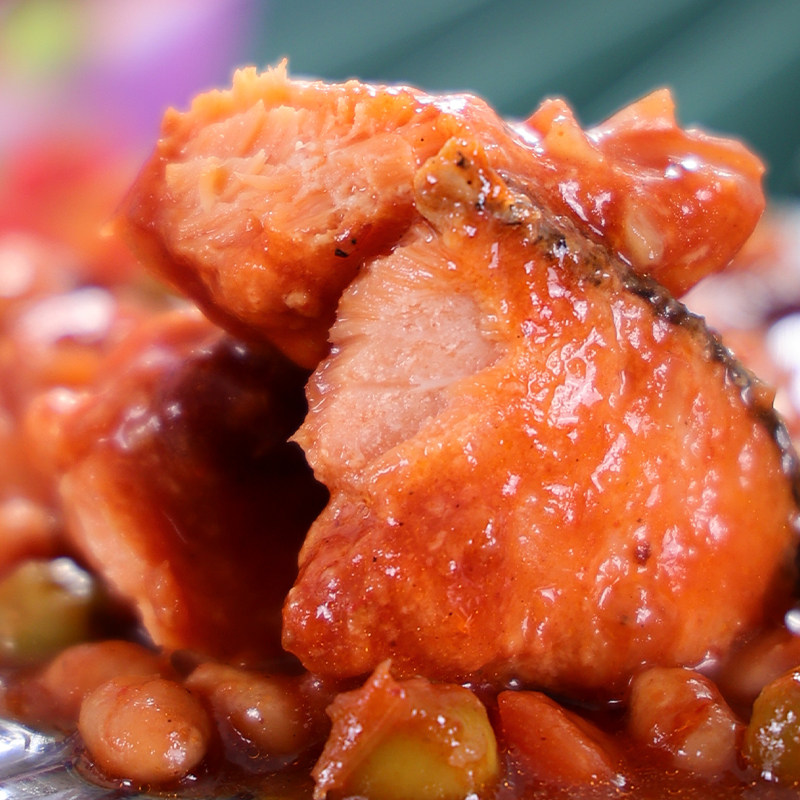 原装进口三文鱼罐头即食罐头海鲜蔬菜沙拉下饭菜休闲食品220克