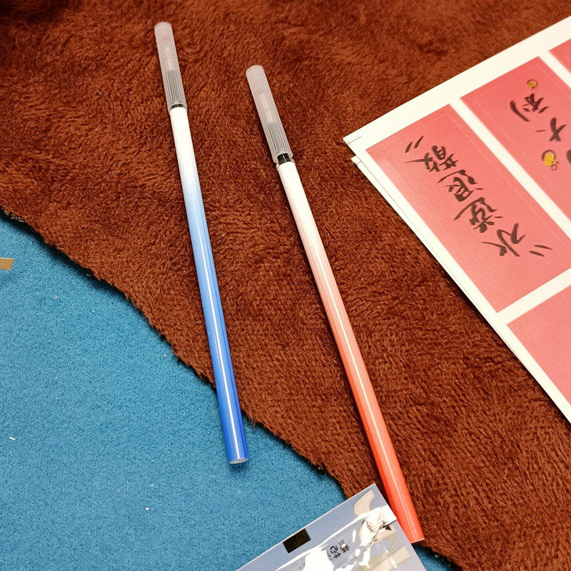 晨光大国志黄金时代糖果彩红色细杆按动笔芯0.5子弹头水笔芯2102