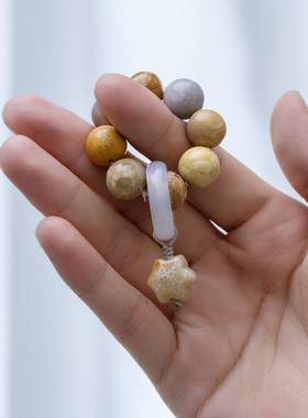 简修行珊瑚玉小手捻手机链包挂饰