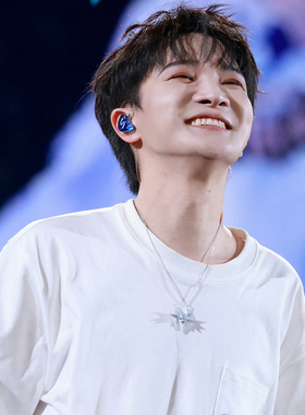 周深同款米字星轻奢锁骨链