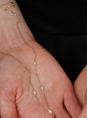 【KuGirl】纤细925银镀18K金镶嵌马眼形锆石迷你吊坠锁骨链项链