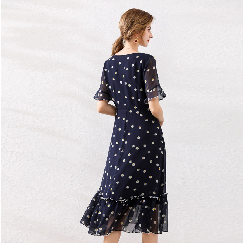  云妃秀大码女装