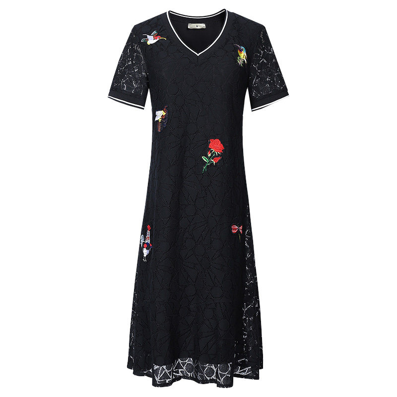 绣花大码宽松百搭v领2020连衣裙 云妃秀大码女装