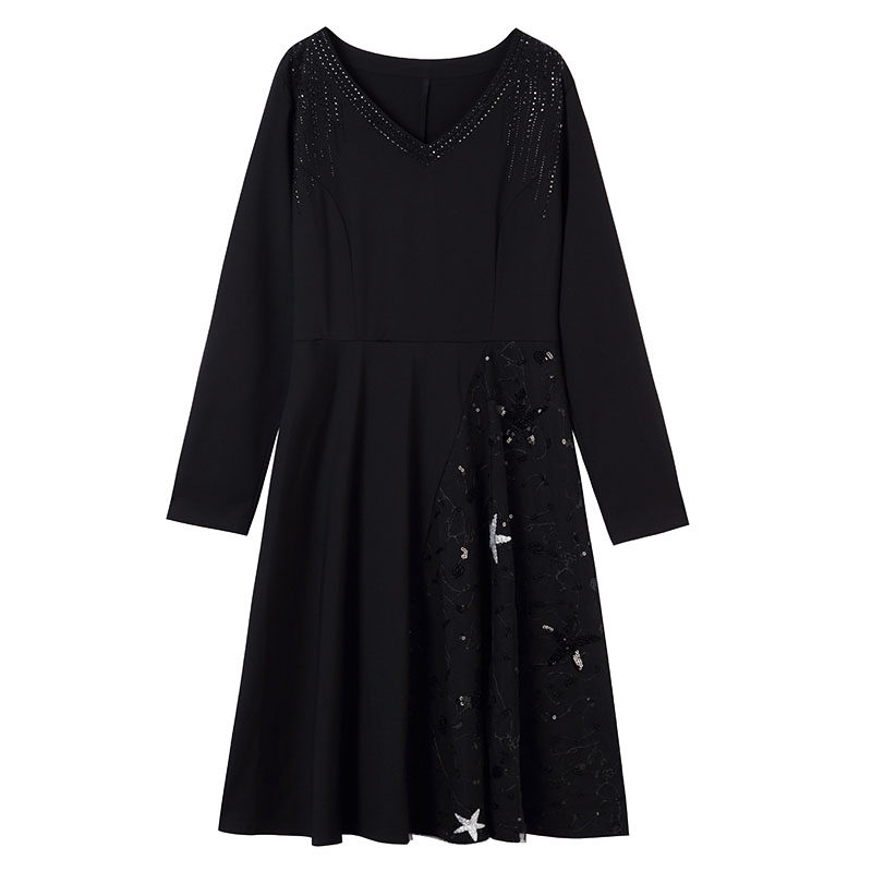 大码女装韩版v领连衣裙秋季百搭裙 云妃秀大码女装