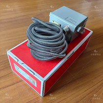 DANFOSS Danfoss temperature switch KPS77 060L311966 temperature-controlled switch Shanghai spot