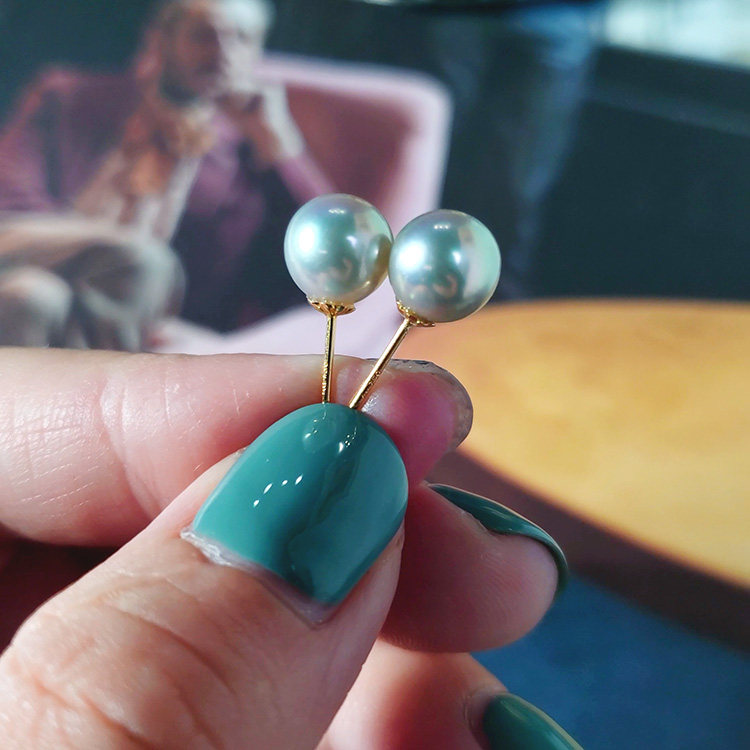 现货无调色真多麻耳钉18K金天然海水珍珠Akoya蓝玫瑰强光经典银灰,淘宝优惠券,粉丝福利购,淘宝优惠卷