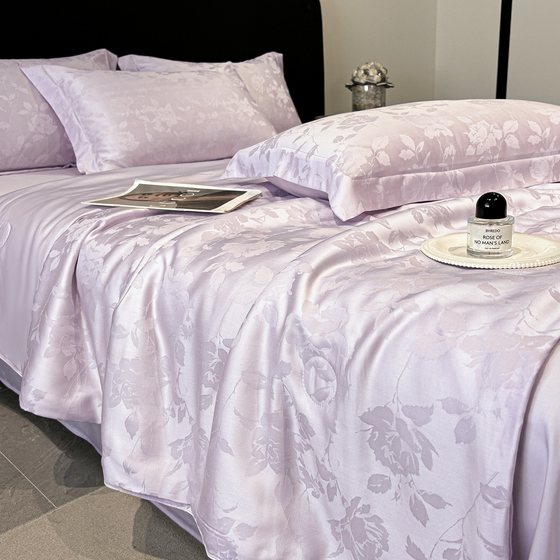 Light luxury Lyocell Tencel air conditioning quilt set of four