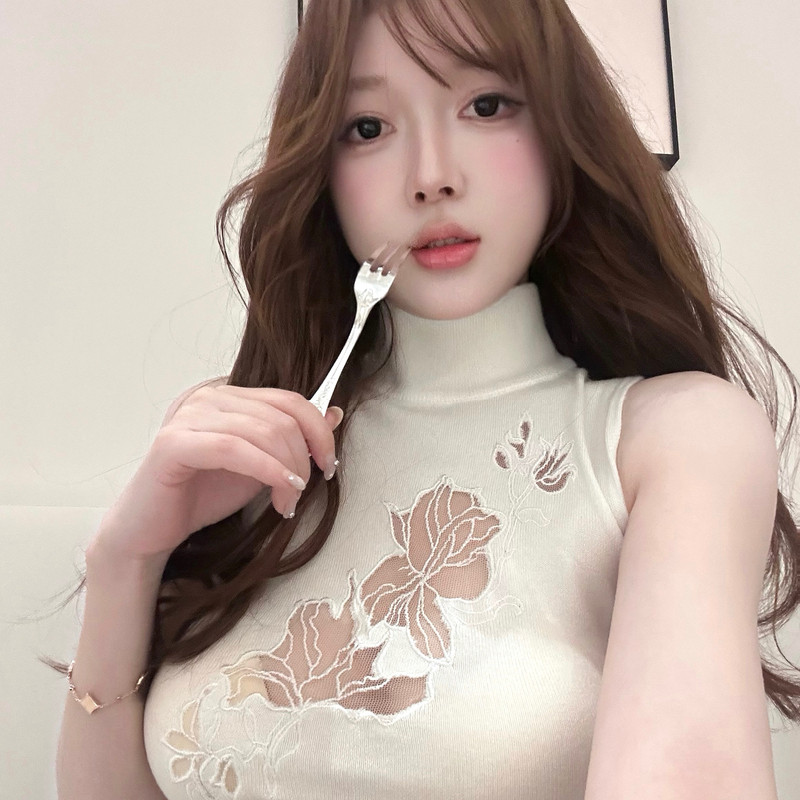 M900辣妹背心女2026新款高领修身无袖针织内搭设计感外穿打底上衣,淘宝优惠券,粉丝福利购,淘宝优惠卷