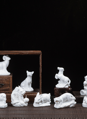 景德镇陶瓷摆件纯白十二生肖