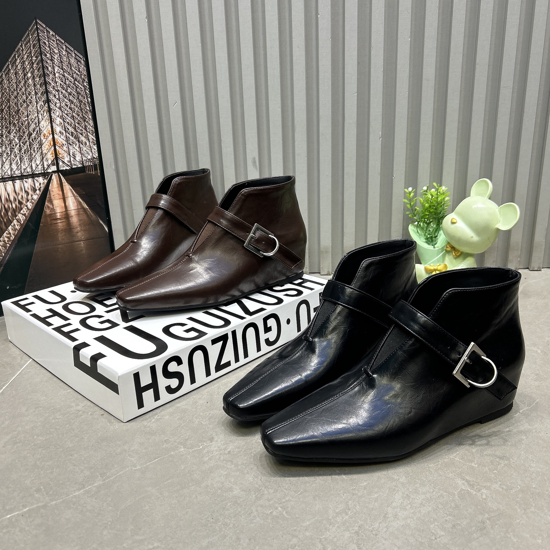 抖音爆款新款方头V形尖口设计小跟鞋女鞋百搭时尚内增高银扣显瘦,淘宝优惠券,粉丝福利购,淘宝优惠卷