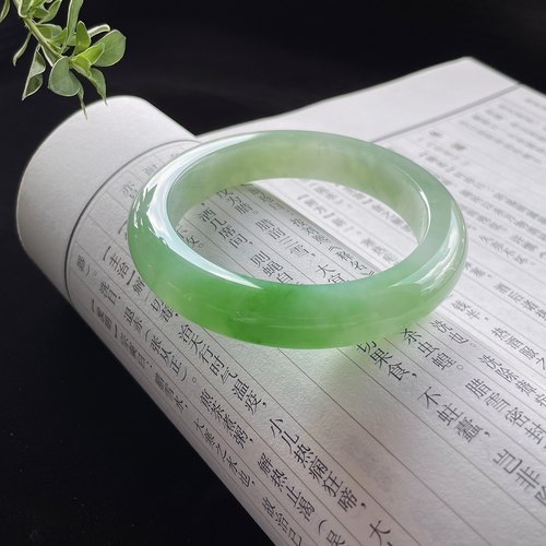 2025天然缅甸翡翠A货糯冰阳绿正圈手镯61圈口0717E10 - 图3