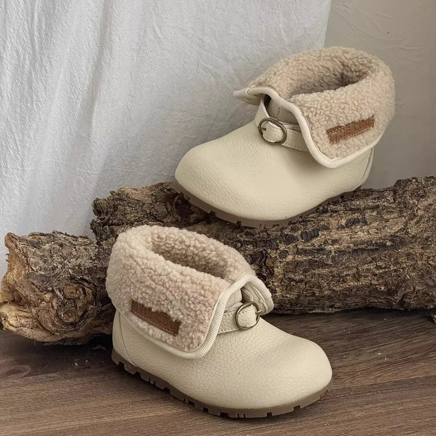 儿童翻领皮靴加绒2025冬季新款女童韩版洋气棉靴男童保暖毛绒短靴,淘宝优惠券,粉丝福利购,淘宝优惠卷