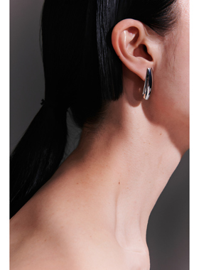 D'HEYGERE 巴黎设计师品牌 Ballerina Nail Earring 黑色美甲耳钉