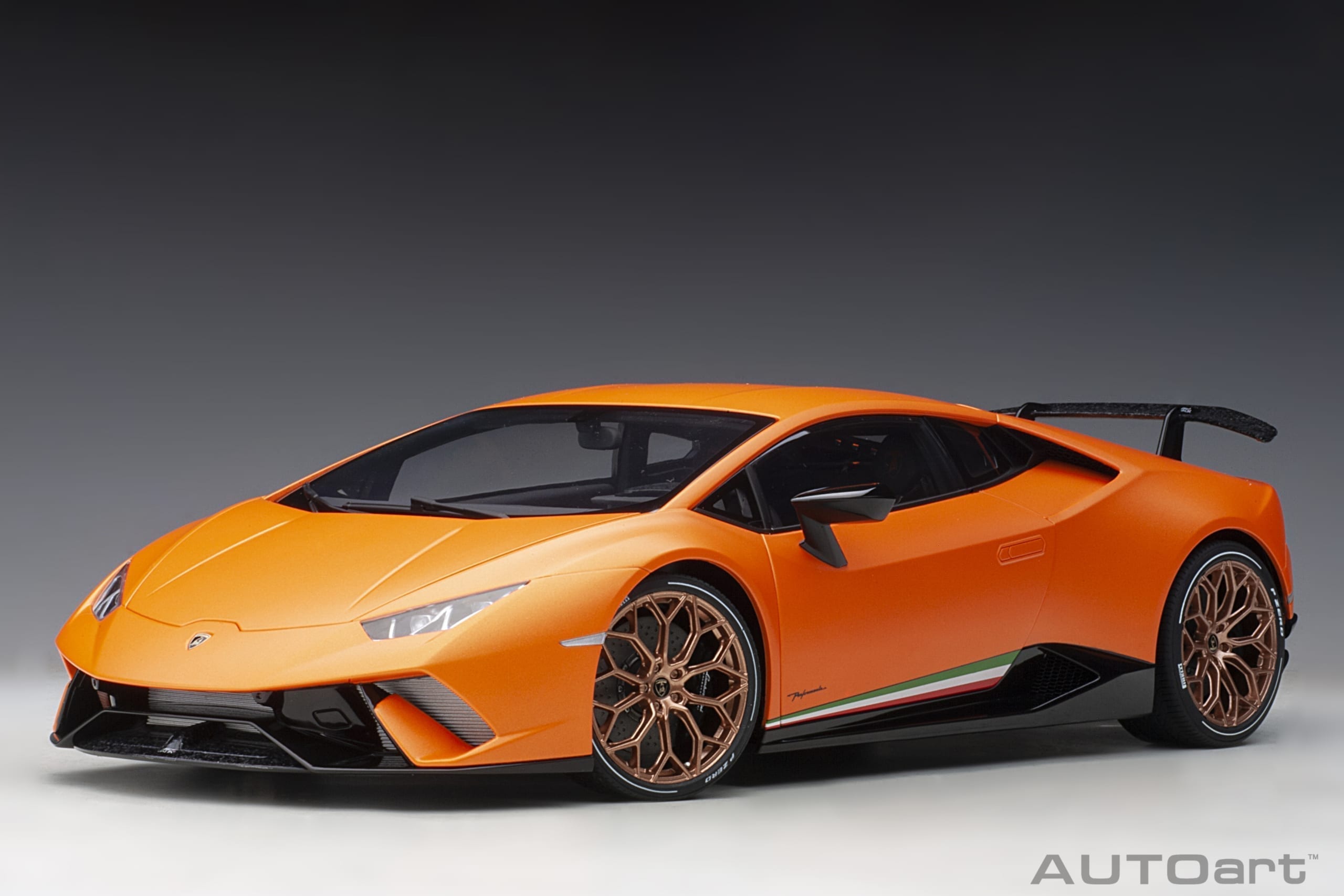 AUTOART 奥拓 1/12 兰博基尼lp610 HURACAN PERFORMANTE 汽车模型 - 图0