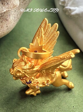 UMI【小飞马】S925银镀k金磨砂金小飞马镶钻小众设计高级吊坠项链