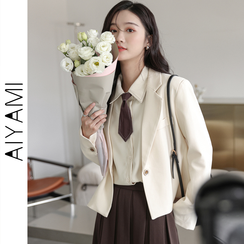 爱雅蜜旗舰店设计感小众西装外套女春夏2022新款小个子学生短款休闲西服上衣1