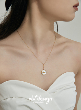 耳边风星芒白贝钛钢高级感项链