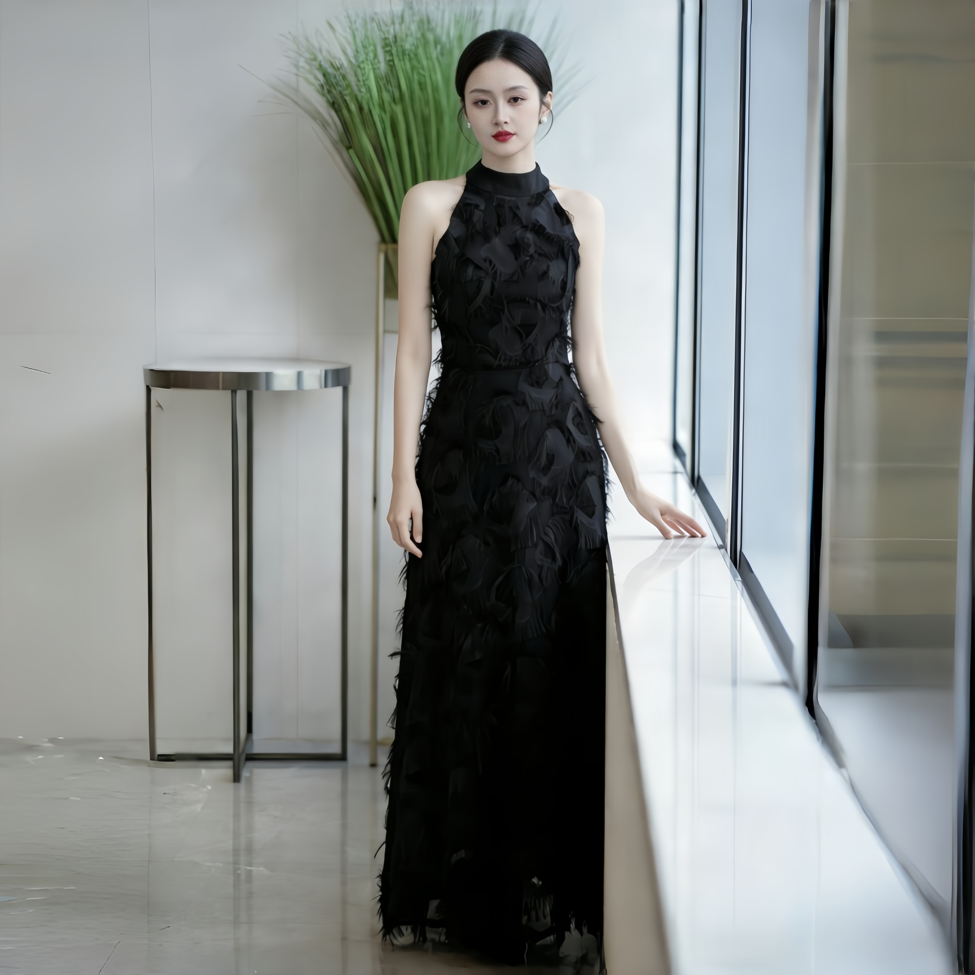 新娘晨袍敬酒服羽毛拼接宴会气质挂脖晚礼服订婚连衣裙轻婚纱长裙,淘宝优惠券,粉丝福利购,淘宝优惠卷