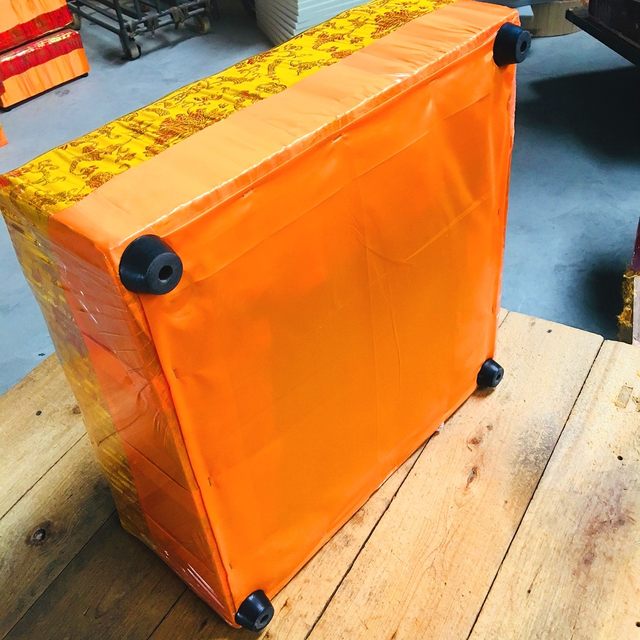 Bagua solid wood square worship mat futon kowtow kneeling mat