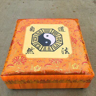 Worship mat kneeling mat home embroidered Bagua square solid wood worship stool futon Taoist temple natural burning incense kowtow kneeling mat