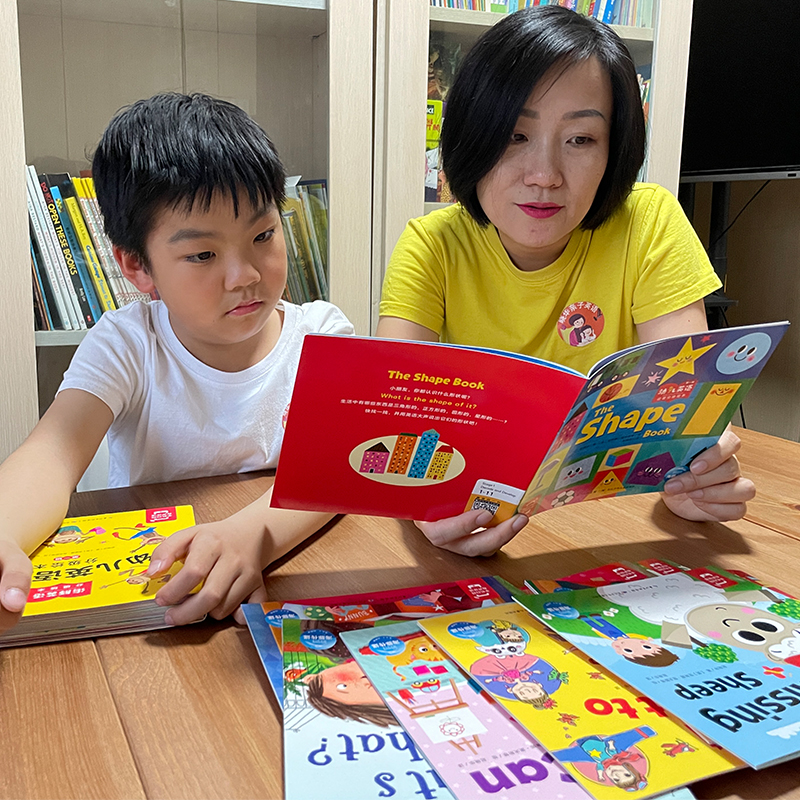 【点读版】海豚幼儿英语启蒙分级绘本第一辑全12册 宝宝儿童亲子双语英文高频词汇常用句型培养语感学习分级阅读图画故事书3-4岁