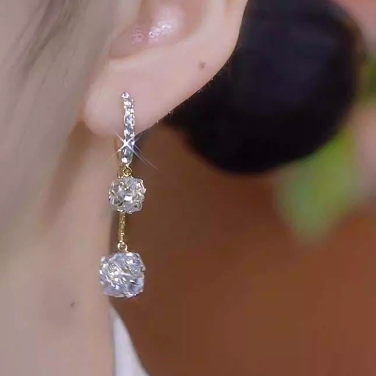 轻奢高级感锆石球球流苏耳环女小众气质精致百搭满钻耳扣时尚耳饰,淘宝优惠券,粉丝福利购,淘宝优惠卷