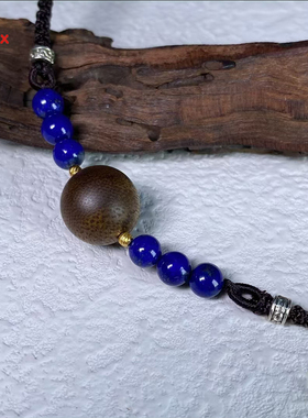 莺歌绿奇楠沉香锁骨链单珠吊坠