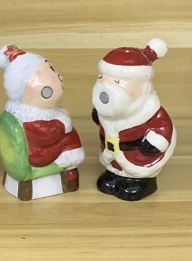 外贸尾货圣诞胡椒罐餐桌辣椒盐罐手绘陶瓷圣诞节装饰摆件